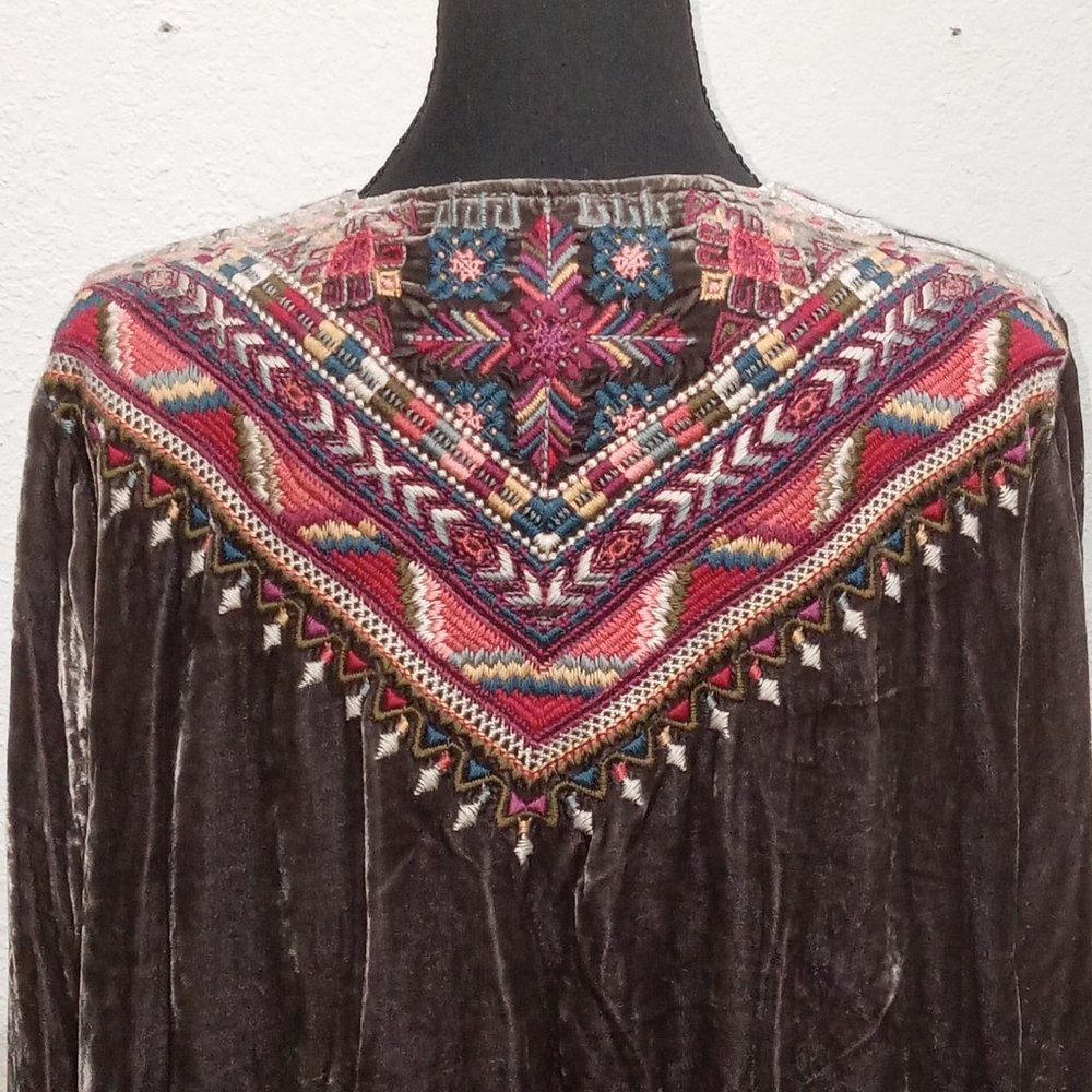 Johnny Was Graphite velour embroidered jacket - Picture 4 of 16